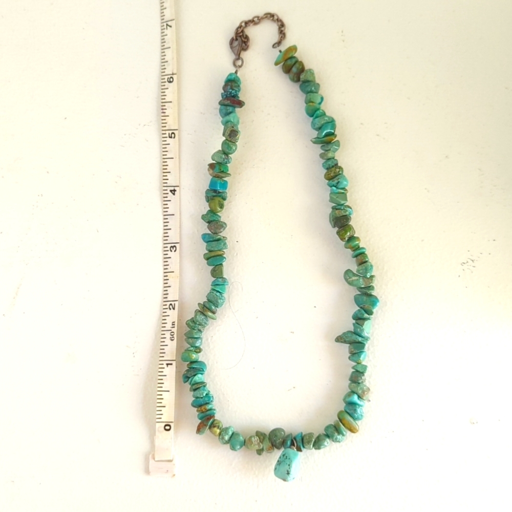 Authentic vintageturquoise nugget necklace
